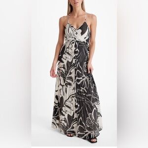 NWT Express | Large | Black & White Floral V-Neck Pleated Cross Back Maxi Dress